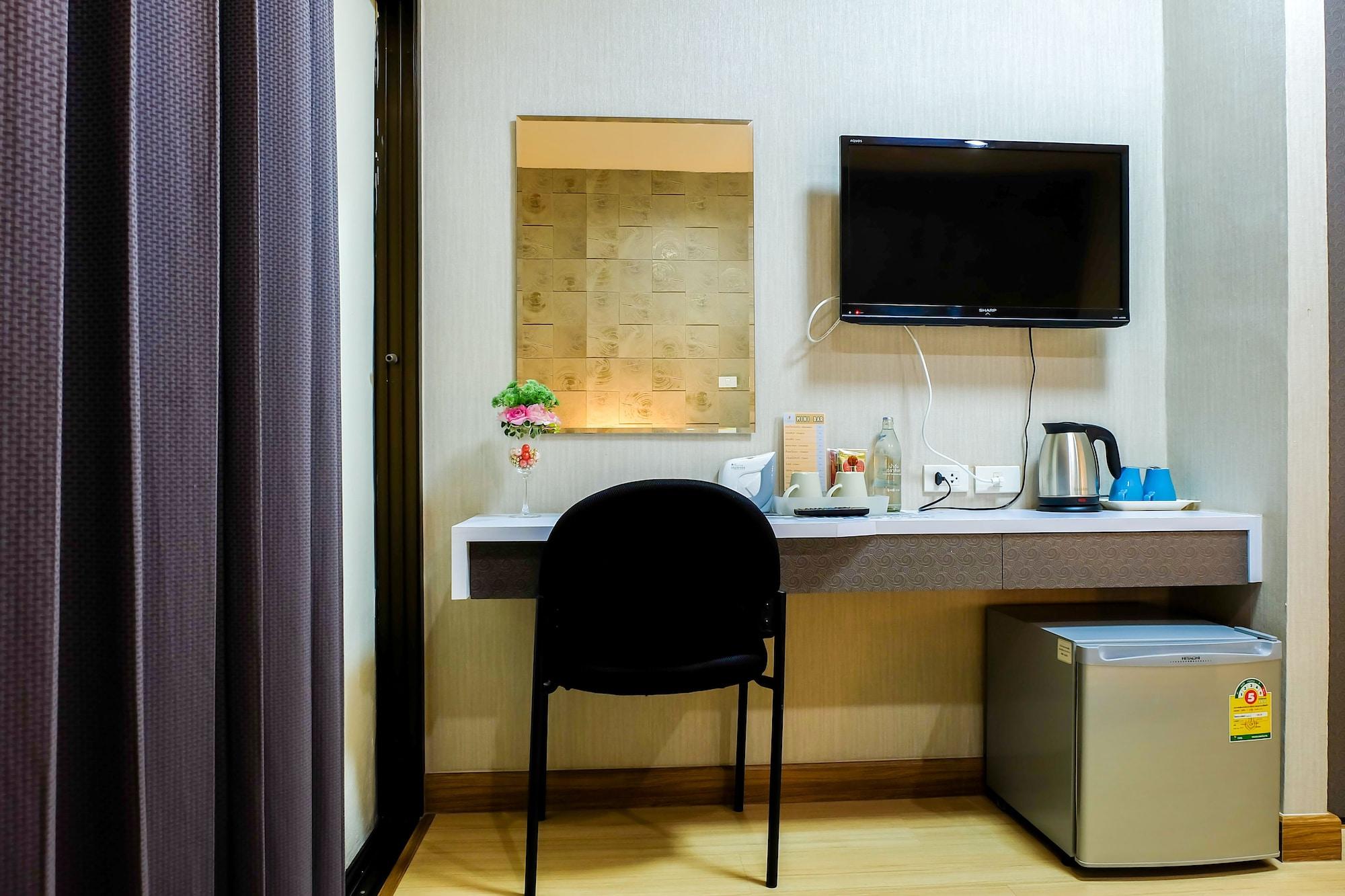Prajaktra City Hostel Udon Thani Buitenkant foto