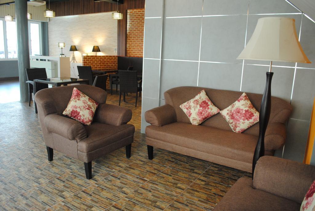 Prajaktra City Hostel Udon Thani Buitenkant foto